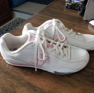 Ladies 442 New Balance Barely Worn Shoes Sneakers White & Pink Sz 8.5